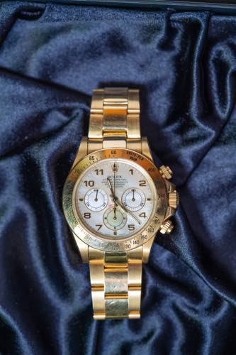 Rolex Oyster Perpetual Cosmograph Daytona 40 mm 18 ct Yellow Gold Watch 116528